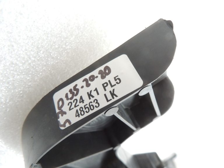 Alfa Romeo Giulietta 940 aizmugurējā bampera kronšteina centrs 50513489