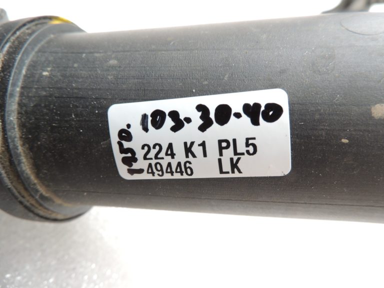 Opel Insignia B 1.5i benzīna uzpildes gaisa caurule 39155300 13444884