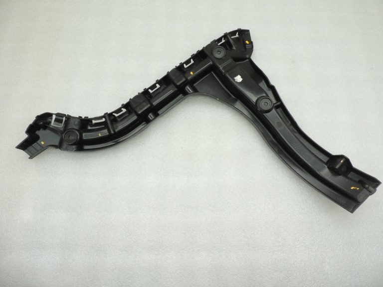 Seat Cupra Leon KL8 Sportstourer bampera kronšteins aizmugurējais kreisais 5FE807393B