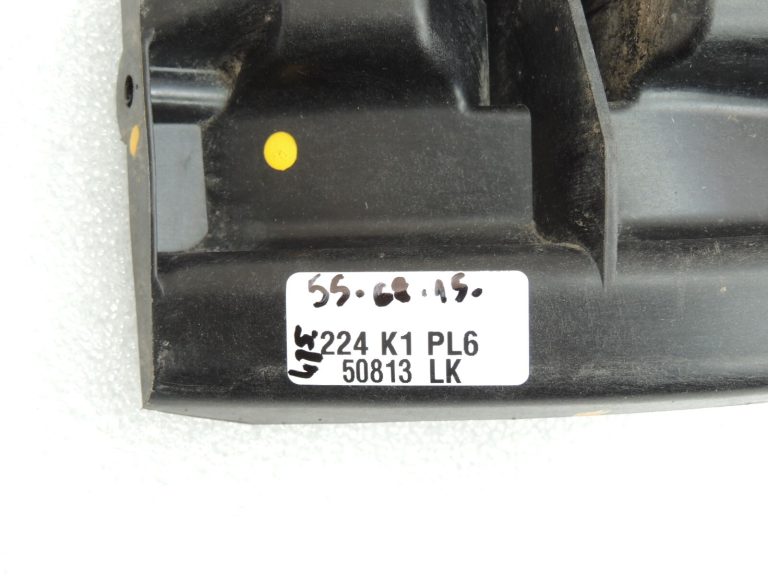Seat Cupra Leon KL8 Sportstourer bampera kronšteins aizmugurējais kreisais 5FE807393B