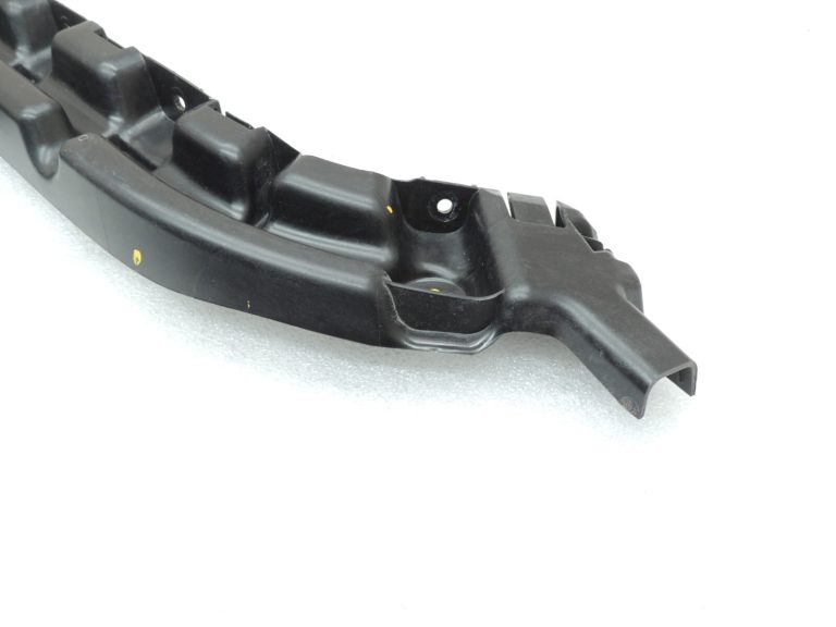Seat Cupra Leon KL8 Sportstourer bampera kronšteins aizmugurējais kreisais 5FE807393B