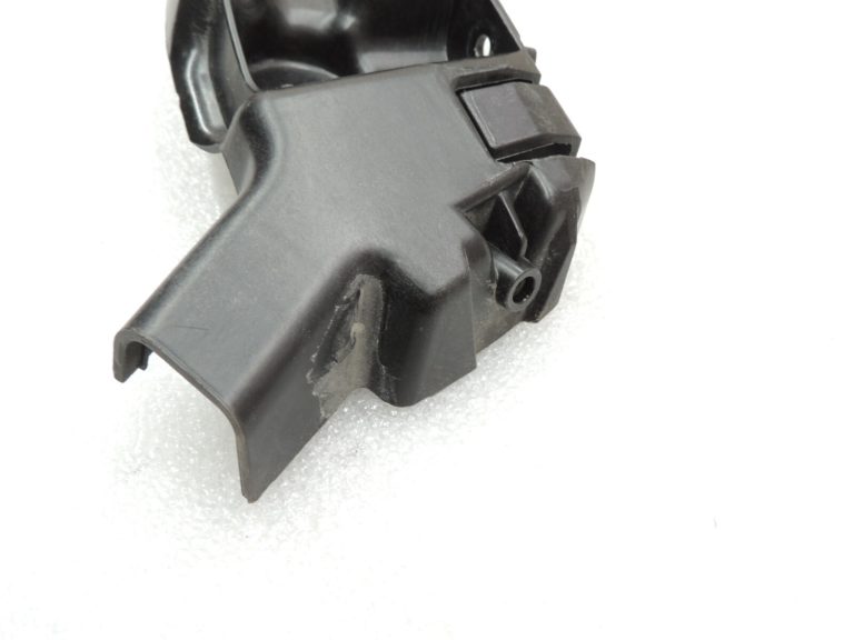 Seat Cupra Leon KL8 Sportstourer bampera kronšteins aizmugurējais kreisais 5FE807393B