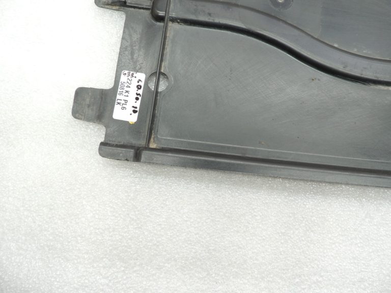 Oriģināls Seat Cupra Leon KL8 Aizmugurējā kreisā apakšējā paneļa apdare 5WA825101