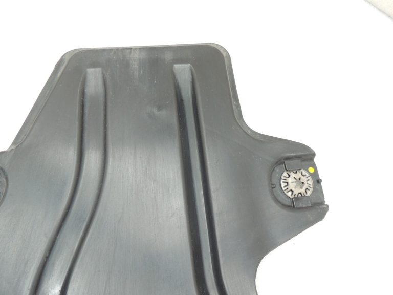 Oriģināls Seat Cupra Leon KL8 Aizmugurējā kreisā apakšējā paneļa apdare 5WA825101