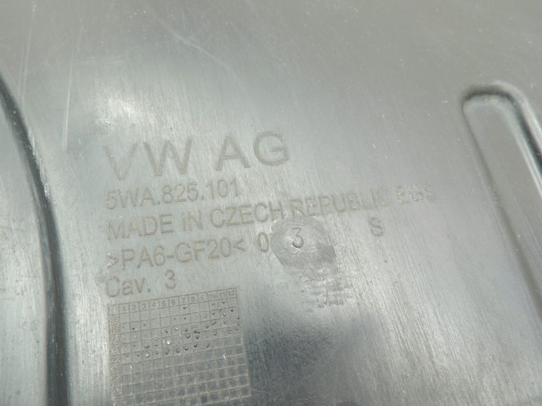 Oriģināls Seat Cupra Leon KL8 Aizmugurējā kreisā apakšējā paneļa apdare 5WA825101