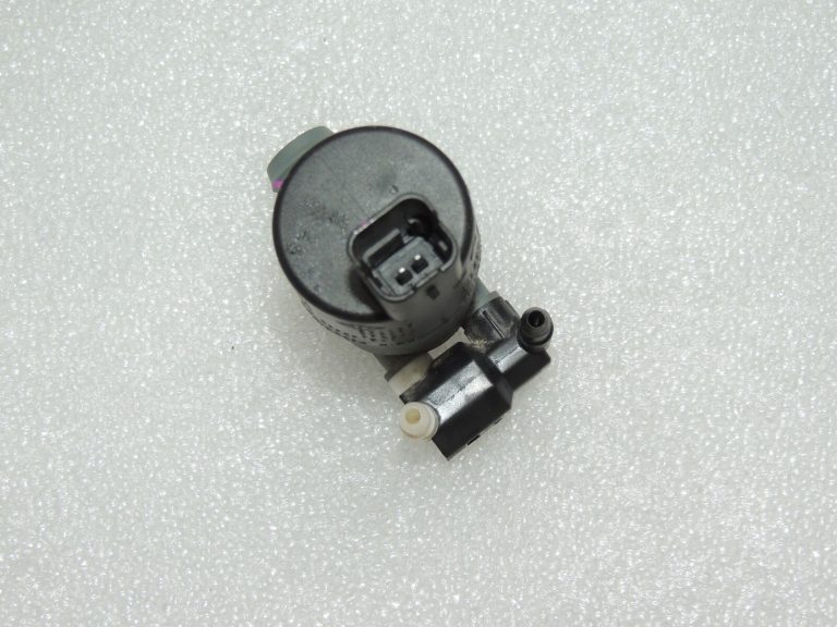 Nissan Renault Peugeot Citroen OEM ūdens mazgātāja ūdens sūknis 28920BU010
