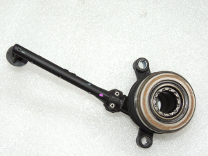 Nissan Renault centrālā sajūga atbrīvošanas ierīce 3057000Q2D