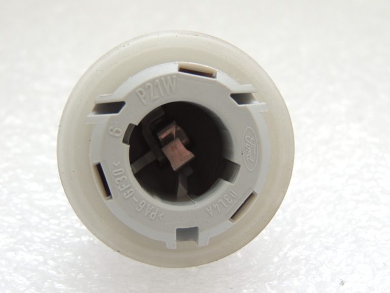 Oriģināls Ford spuldzes turētājs 4053872 XS41-13K370-AC