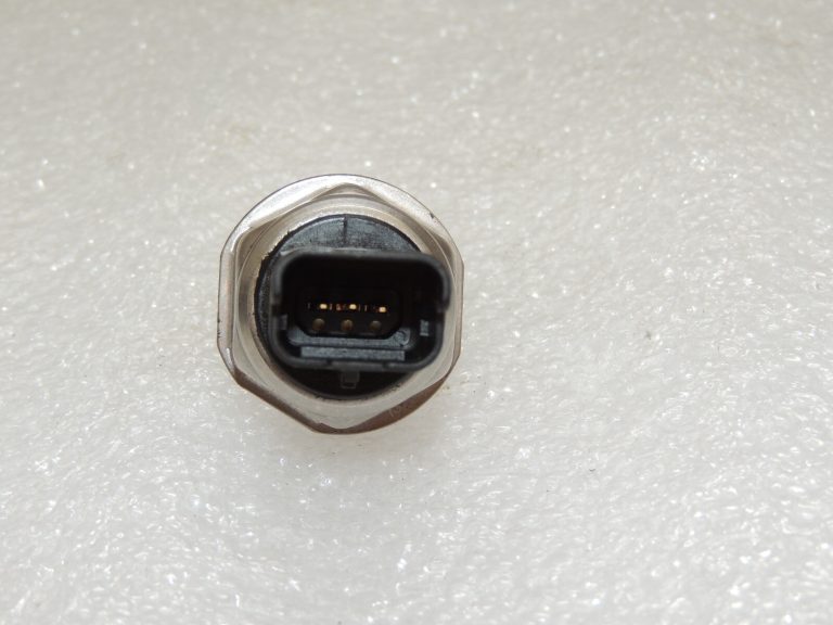 Nissan Mercedes 1.5DCi degvielas spiediena sensors 1752000Q4F 1628560332