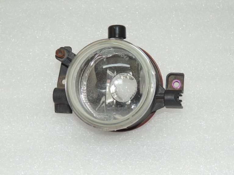 Ford Kuga I C394 Priekšējais kreisais miglas lukturis 1619576 3M51-15K202-BB