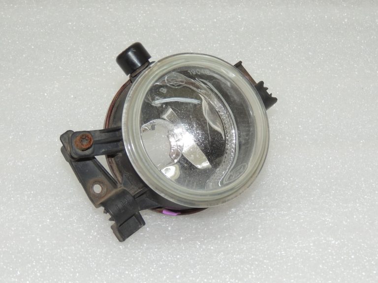 Ford Kuga I C394 Priekšējais kreisais miglas lukturis 1619576 3M51-15K202-BB