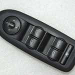 Ford Kuga I Priekšējais elektrisko logu slēdzis 1547152 8M5T-14A132-AC