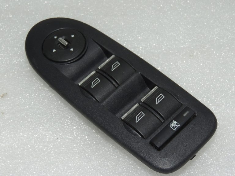 Ford Kuga I Priekšējais elektrisko logu slēdzis 1547152 8M5T-14A132-AC