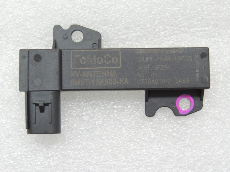 Ford Kuga I antenas pastiprinātāja vadības bloks 1538867 8M5T-15K603-KA