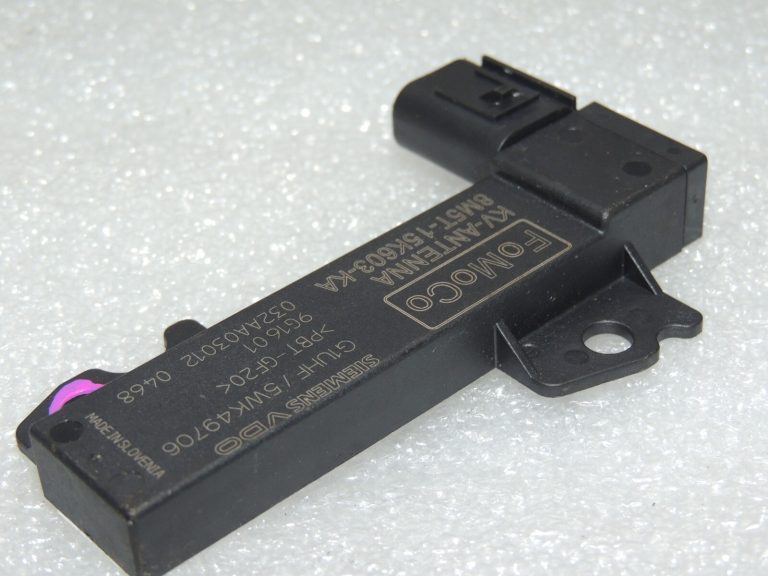 Ford Kuga I antenas pastiprinātāja vadības bloks 1538867 8M5T-15K603-KA