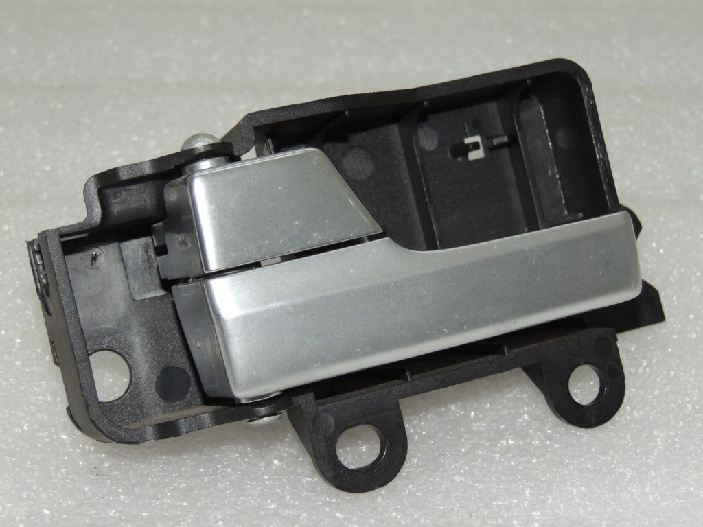 Ford OEM iekšējais kreiso durvju rokturis 1501943 8M51-R22601-AA