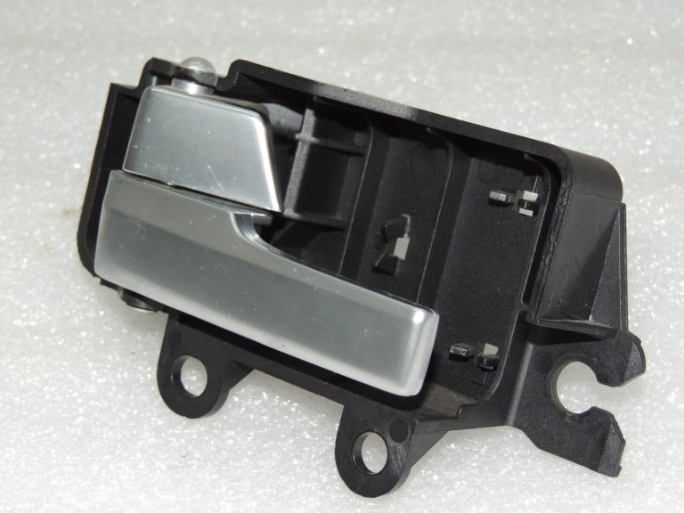 Ford OEM iekšējais kreiso durvju rokturis 1501943 8M51-R22601-AA