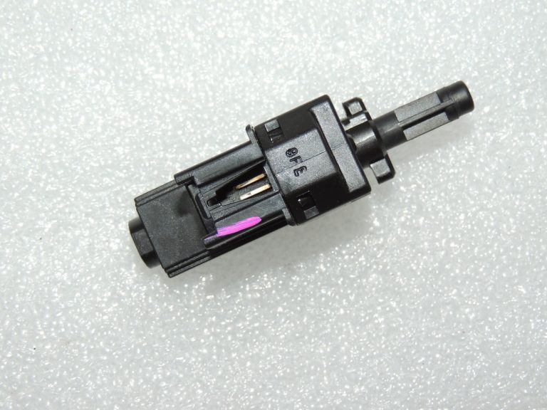 Ford Volvo sajūga sensors 1343269 4M5T-7C534-AA