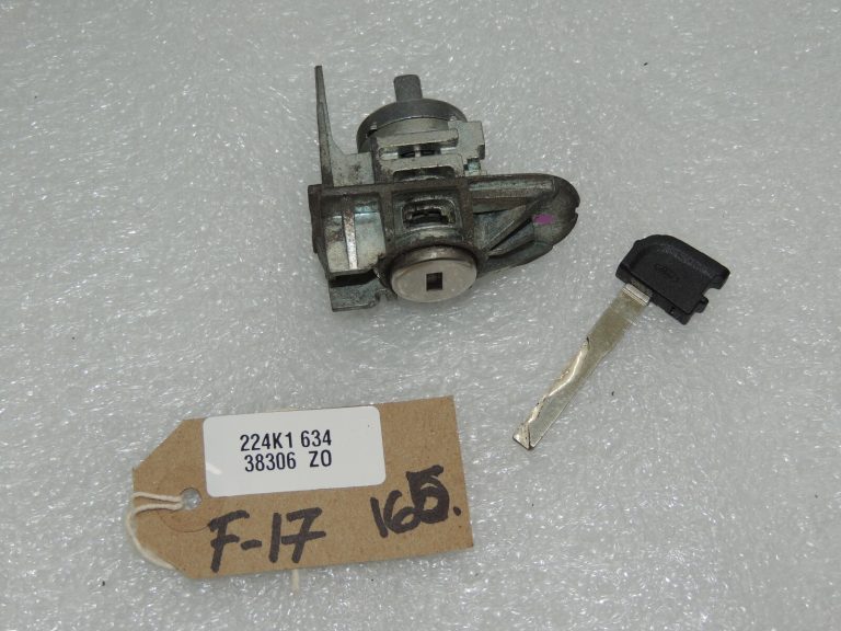 Ford Kuga I C394 Aizdedzes slēdzene ar atslēgu komplektu 5133983 1552849