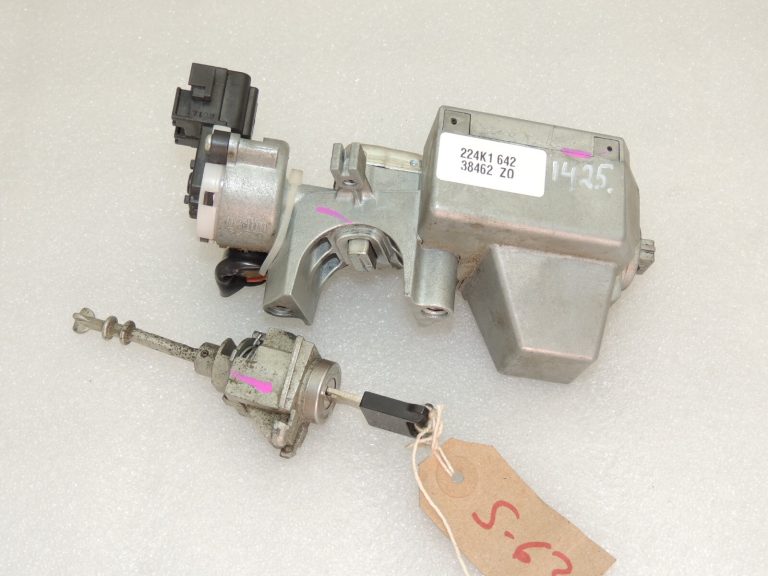 Suzuki SX4 I EY aizdedzes bloķēšanas slēdzenes cilindra durvju slēdzene ar atslēgu 37105-79823