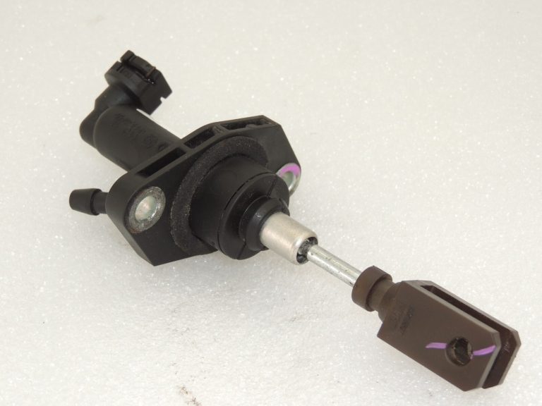 Suzuki SX4 1.6i 4×4 M16A Sajūga cilindrs 23810-79J21
