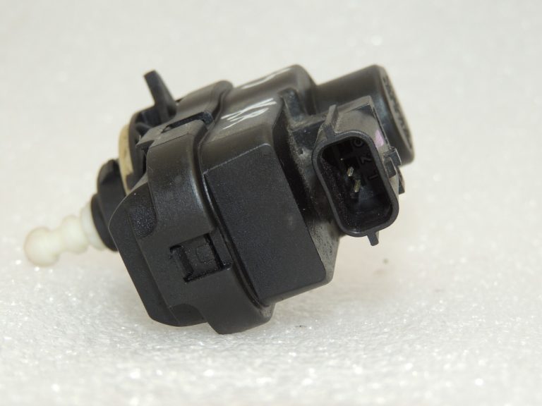 Suzuki SX4 I EY priekšējo lukturu servomotors 35120-79J10 35320-79J10