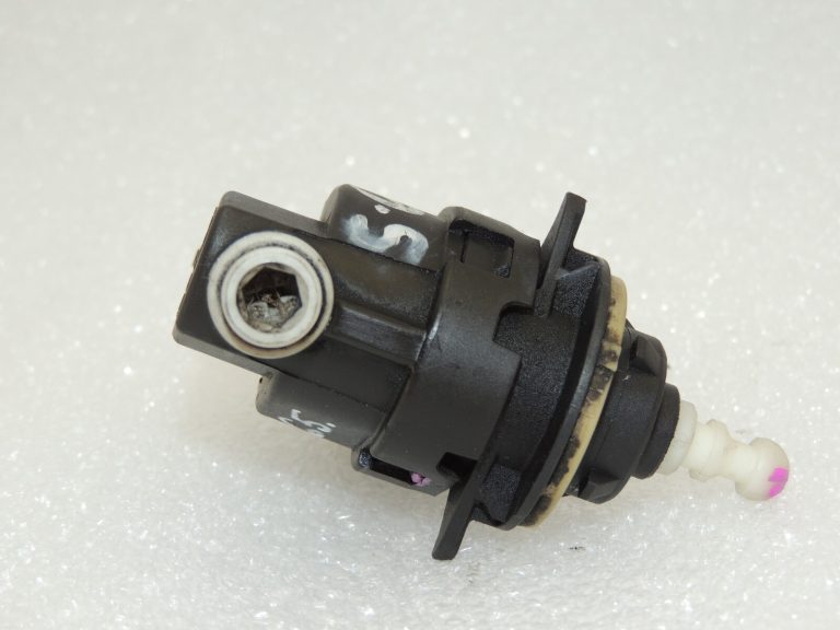 Suzuki SX4 I EY priekšējo lukturu servomotors 35120-79J10 35320-79J10