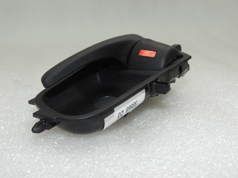 Toyota Yaris IV Interjera durvju rokturis kreisais 69206K0050C1