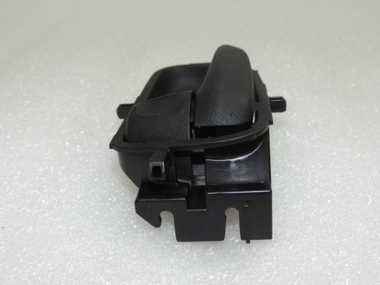 Toyota Yaris IV Interjera durvju rokturis kreisais 69206K0050C1