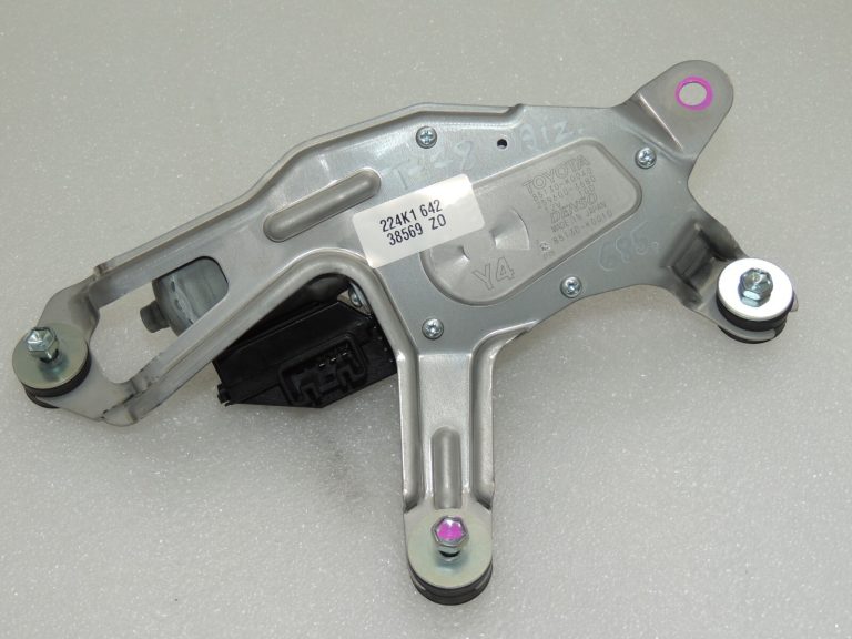 Toyota Yaris IV aizmugurējā tīrītāja motors 85130K0010