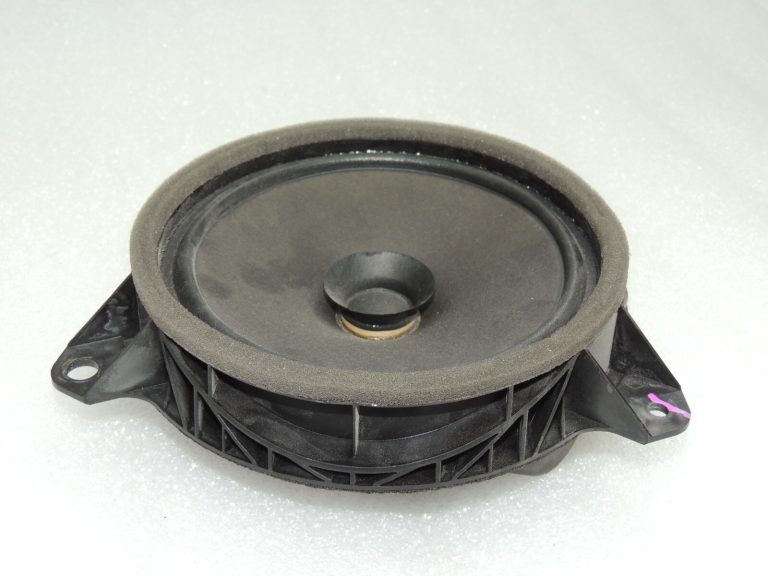 Toyota Yaris IV durvju skaļrunis priekšējais aizmugurējais Panasonic 8616002B80