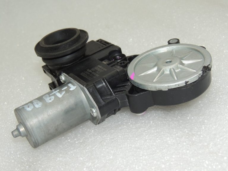 Toyota Yaris IV elektrisko logu motors priekšējais kreisais 85720K0020