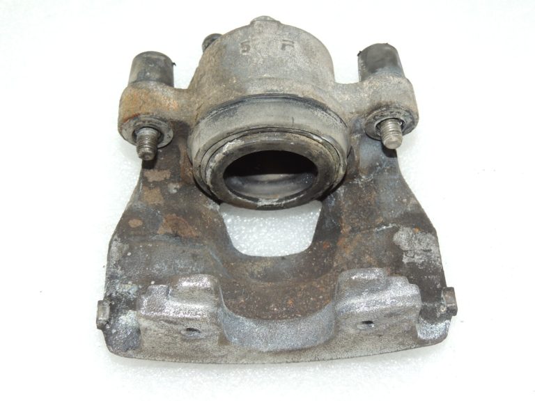 Toyota Yaris IV bremžu suports priekšējais kreisais 47750K0030