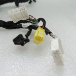 Toyota Yaris IV 1.5 HEV 68kW Priekšējo durvju instalācija priekšējā kreisā 82152K0050