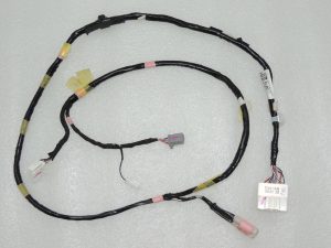 Toyota Yaris IV 1.5 HEV 68kW Interjera jumta elektroinstalācijas instalācija 82171K0580