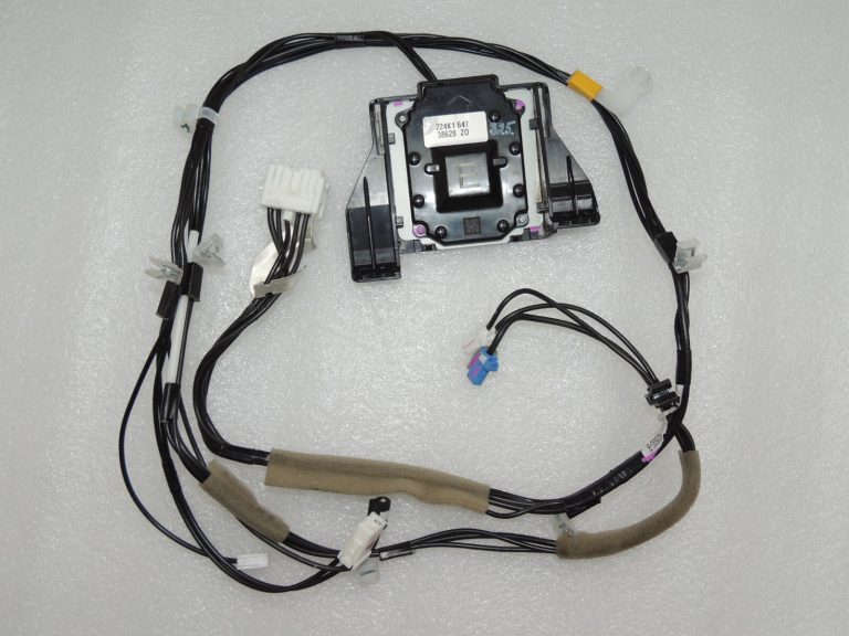 Toyota Yaris IV 1.5 HEV 68kW vadu instalācijas antena 86101K0500
