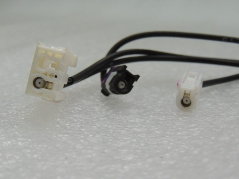 Toyota Yaris IV 1.5 HEV 68kW vadu instalācijas antena 86101K0500