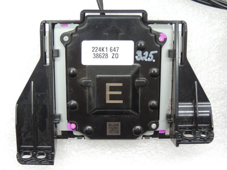 Toyota Yaris IV 1.5 HEV 68kW vadu instalācijas antena 86101K0500