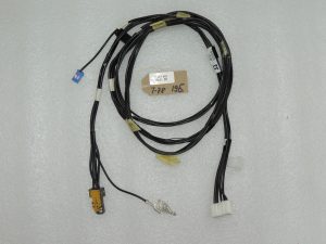 Toyota Yaris IV 1.5 HEV 68kW antenas vadu instalācija 86101K0320