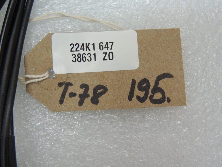 Toyota Yaris IV 1.5 HEV 68kW antenas vadu instalācija 86101K0320