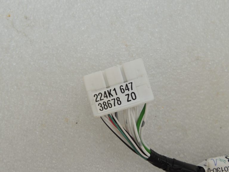 Toyota Yaris IV 1.5 HEV 68kW aizmugurējo durvju elektroinstalācijas komplekts 82184K0130