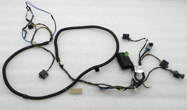 Opel Zafira B oriģinālā aizmugurējā elektroinstalācija 13254477
