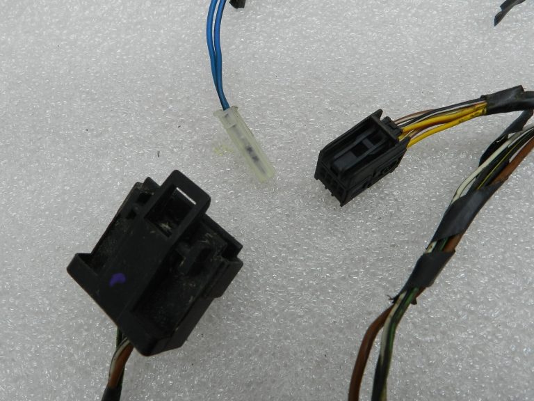 Opel Zafira B oriģinālā aizmugurējā elektroinstalācija 13254477