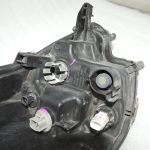 Toyota Yaris IV priekšējais kreisais lukturis 81106K0060