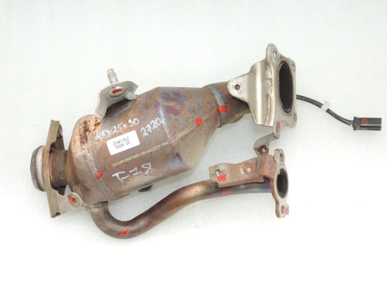 Toyota Yaris IV 1.5 HEV 68kW M15AFXE Katalizators ar lambda sensoru 17140F3010