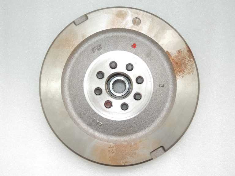 Toyota Yaris IV 1.5 HEV 68kW M15AFXE Sajūga disks 31270K0012
