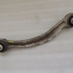 Mercedes W205 C63 AMG Aizmugurējā labās balstiekārtas balsts sijas stienis Labais Wishbone