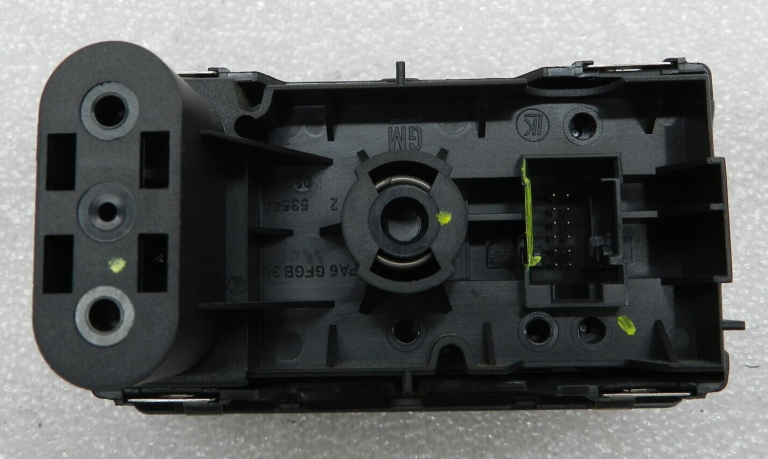 Opel Zafira B oriģinālais gaismas slēdzis 13205865