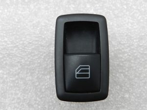 Mercedes Benz A-klase W169 Oriģinālais slēdža loga regulators, labais