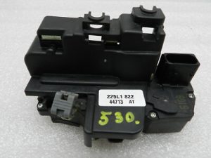 Chevrolet Captiva оригинальный замок двери передней левой 94551316